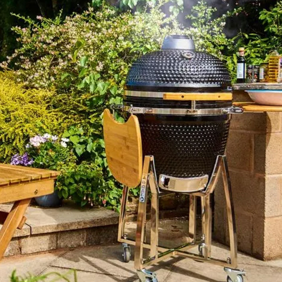 Kamado Egg BBQ - Versatile Charcoal Barbecue Grill with 7 Cooking